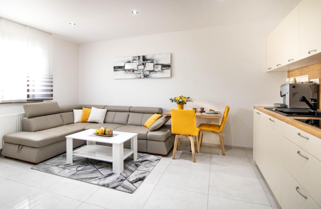Apartment Jurić Pula Zewnętrze zdjęcie